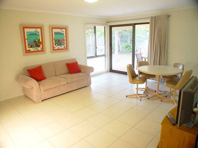 8 Karalise Street, Rochedale South