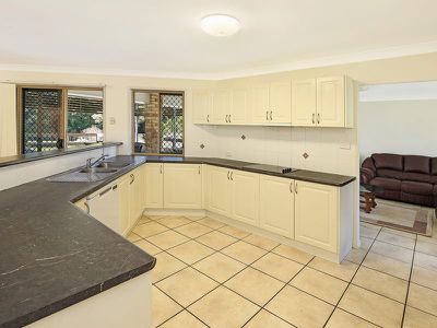 14 Sugar Gum Drive, Mooloolah Valley