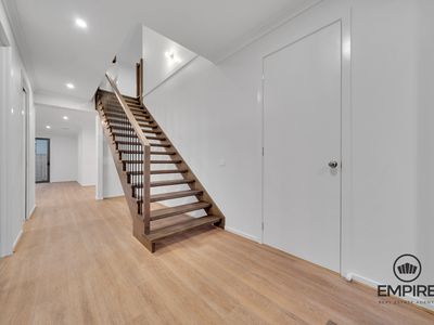 100 Clara Drive, Clyde North