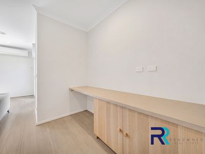 4 TAPIOCA STREET, Manor Lakes