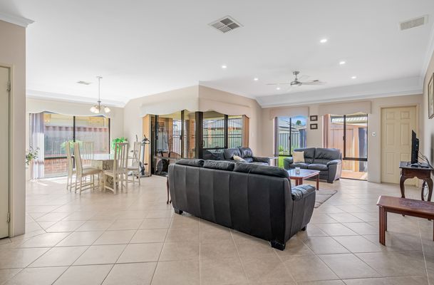 22 Rhapsody Close, Shoalwater