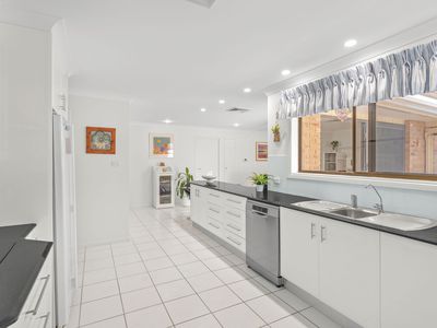 7 King George Parade, Forster