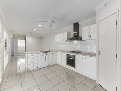 6B Homeland Crescent, Warner