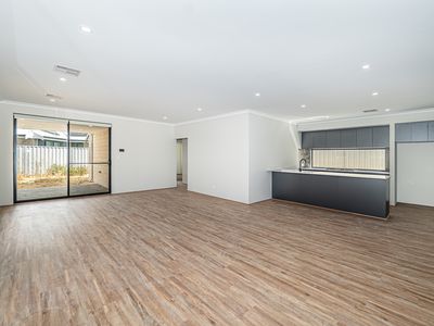 15B Calvera Gardens, Piara Waters