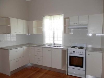 54 Clifton Street, Booval