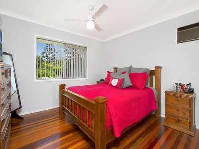 29 Woodlands Drive, Rochedale South