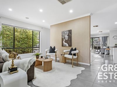 8 John Russell road, Cranbourne West