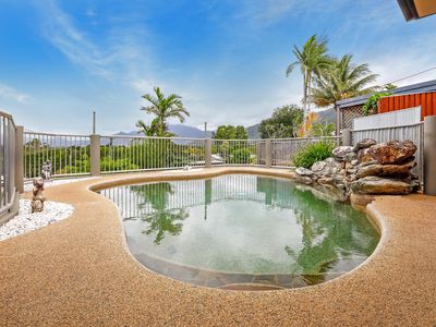 18 Lowanna Close, White Rock