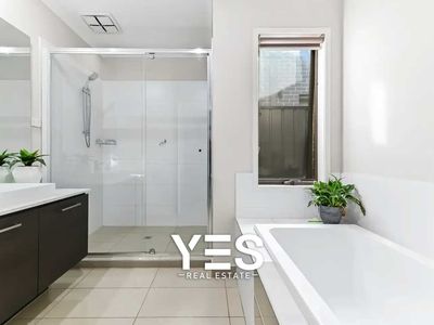 90 Glenrose Boulevard, Clyde North