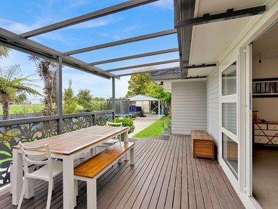 14 Harbour View Road, Te Atatu Peninsula