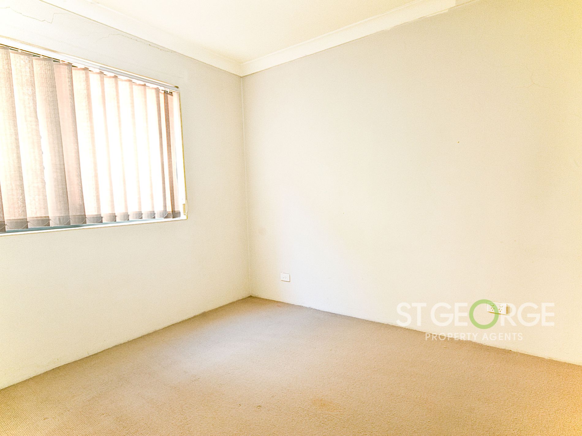 8 / 22 Sarsfield Circuit, Bexley North