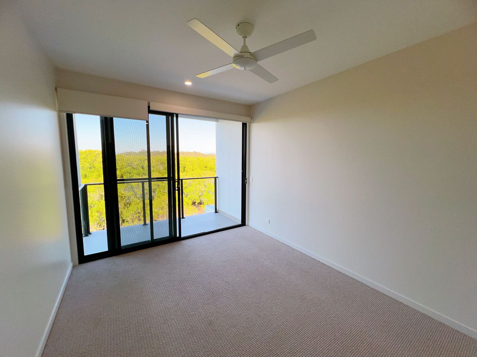 17 / 1 Lake Serenity Boulevard, Helensvale
