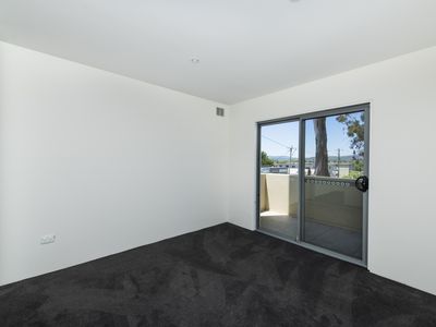 13D / 17 Uriarra Road, Queanbeyan