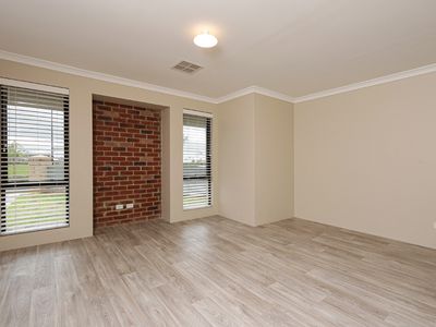 4 Fairlead Link, South Guildford