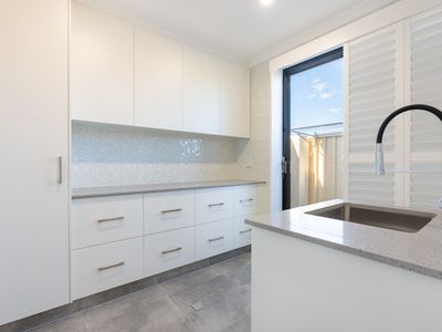 1 / 116 Gloucester Ave, Shoalwater
