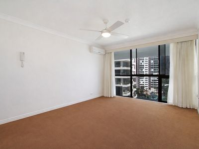 36 / 20 Commodore Drive, Paradise Waters