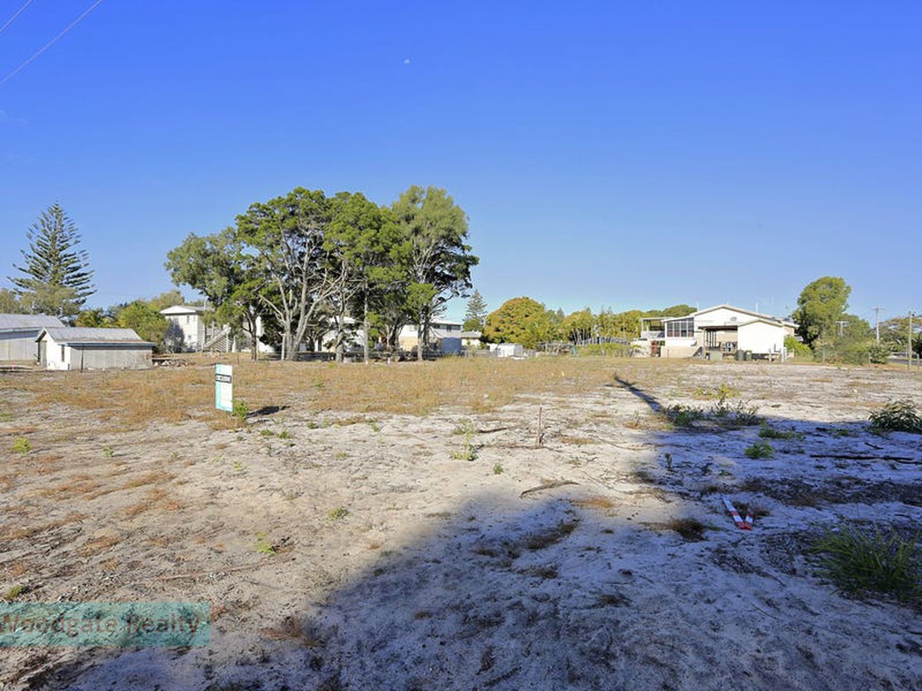 16 Oak Street, Woodgate