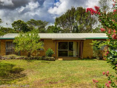 10 Janine Ct, Flaxton