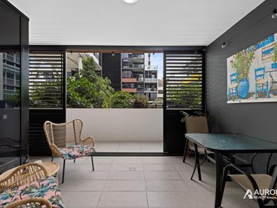 2011/9 Edmondstone Street, South Brisbane