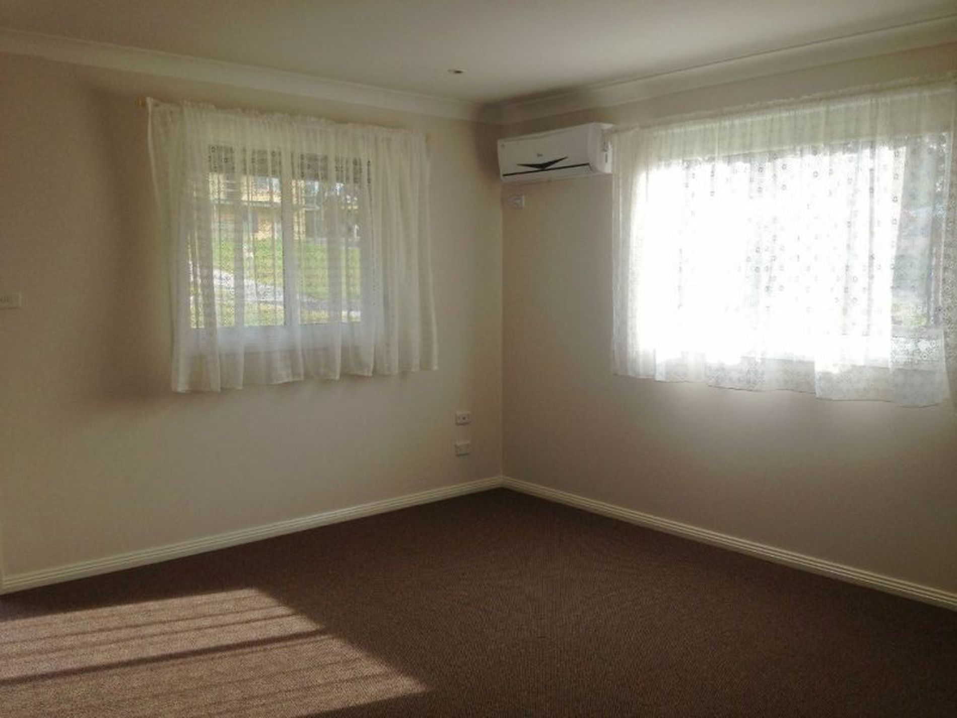 10 Torquay Drive, Lake Tabourie