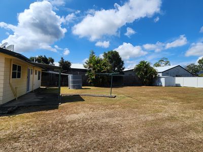 10 Burns Street, Fernvale