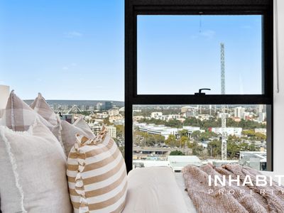 2004 / 105 Stirling Street, Perth