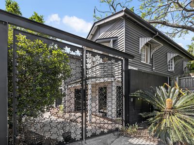 2 Normanby Terrace, Kelvin Grove