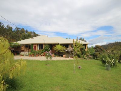 8 Gordons Road, Gardners Bay
