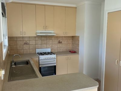 2 / 17 Osullivan Road, Seymour