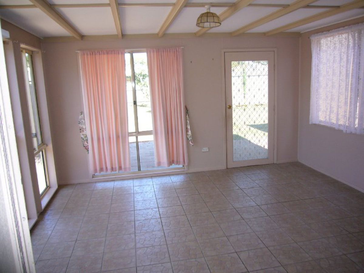 16 Stephens Square, Mallabula, Mallabula - Thumbnail 4
