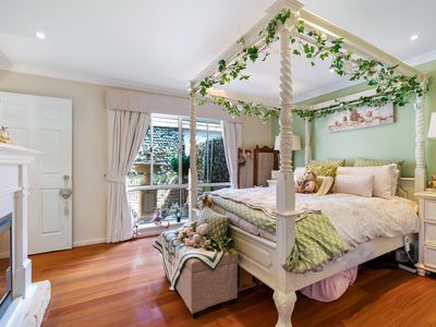 42 Cale Street, Como