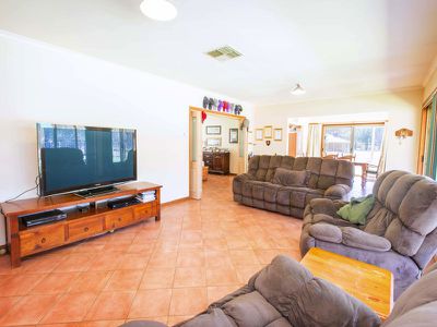 17 Indigo Drive, Barnawartha