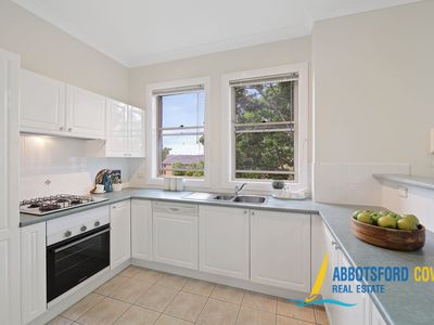 23 / 3a Blackwall Point Road, Abbotsford