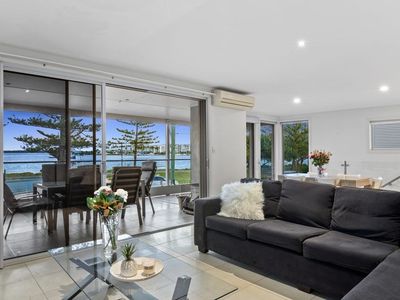 94 The Esplanade, Paradise Point