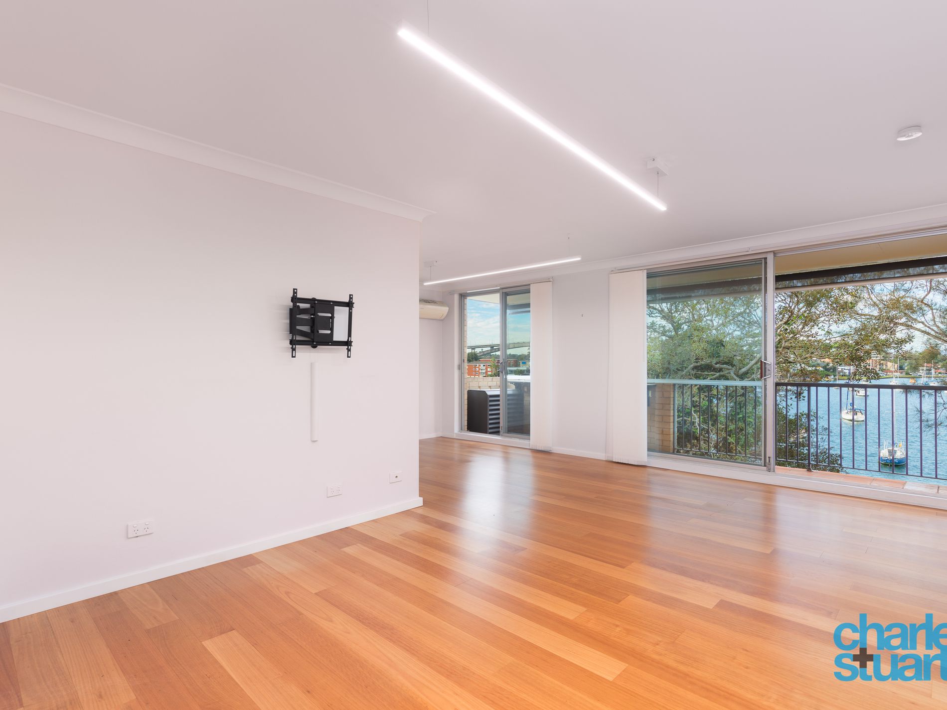 13 / 19 Bortfield Drive, Chiswick