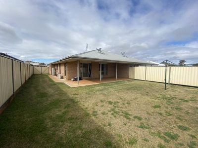 5 David Place, Kingaroy