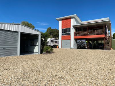 64 Cove Boulevard, River Heads