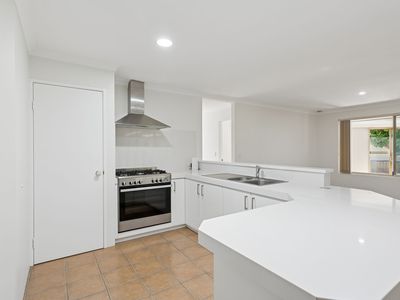 22 Denia Rise, Bennett Springs