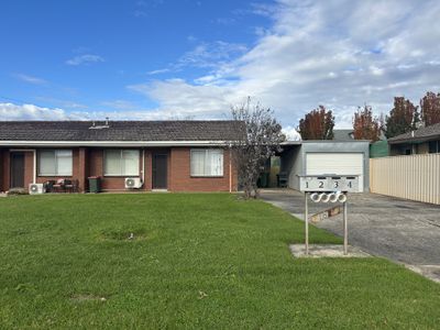 4 / 18A Schubert Crescent, Wodonga