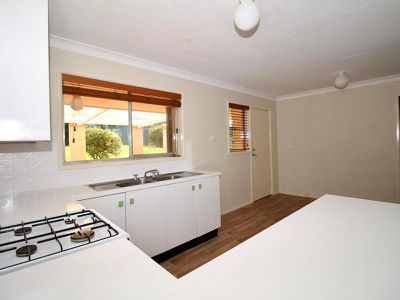 6 Euroka Place, Blayney