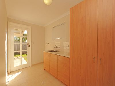 8B Keenan Street, Kalgoorlie