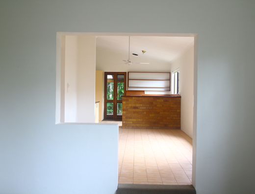 Cute Character Home, Close to Everything image 5