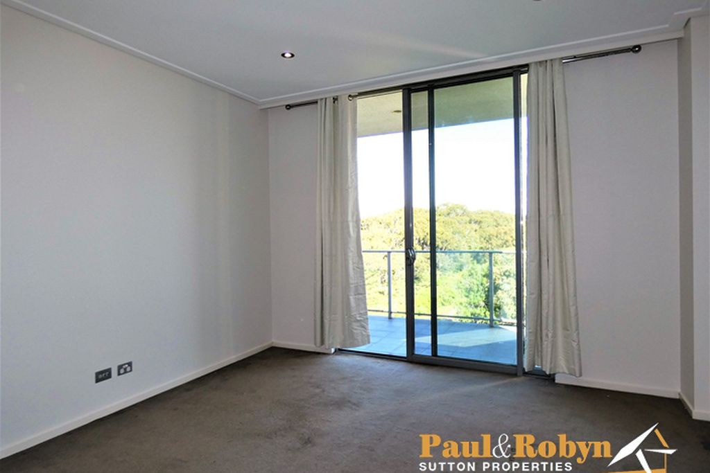 99 / 15 Coranderrk Street, Canberra