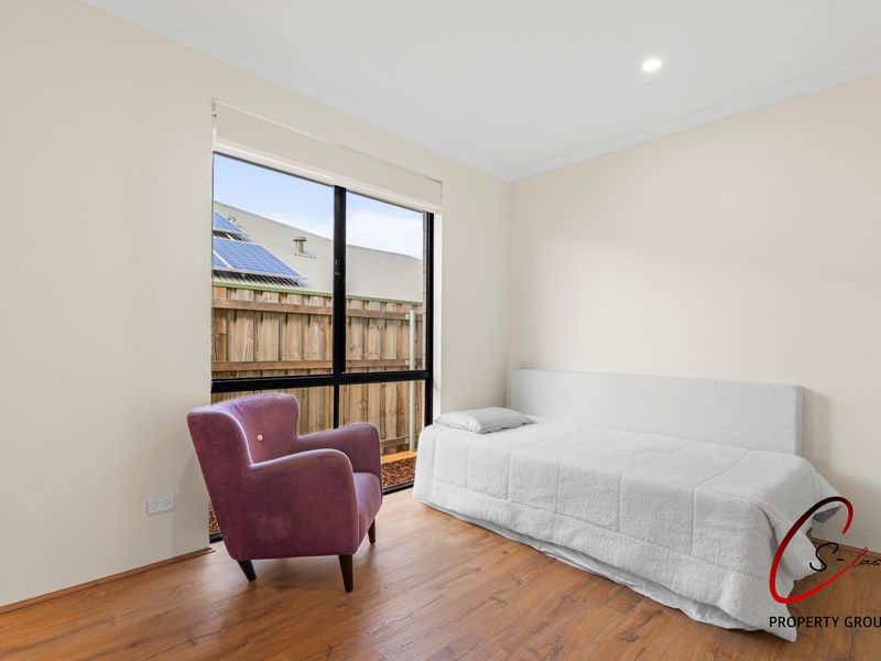10 Iwasaki Crest, Ellenbrook
