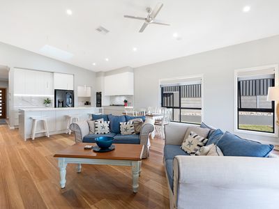 21 McNevin Close, Calderwood