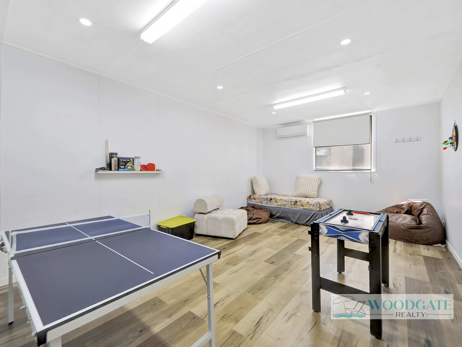 98 MACKEREL STREET, Woodgate