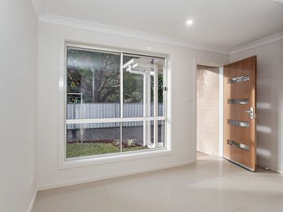 2 / 5 Margaret Street, Mayfield