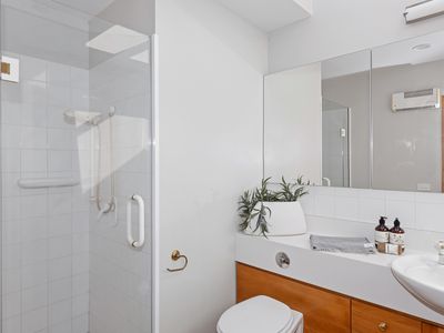 7 Benjamin Lane, Huntsbury