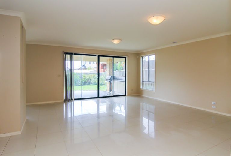 7 Waterstone Cove, Sanctuary Lakes