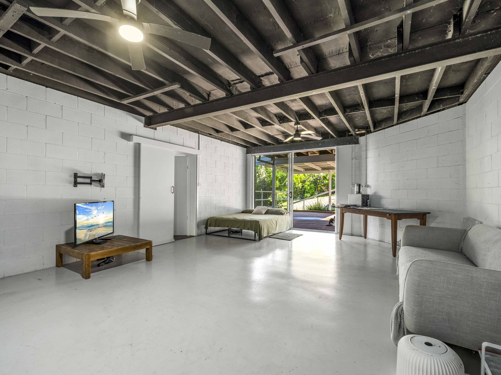 1 Tongarra Drive, Ocean Shores